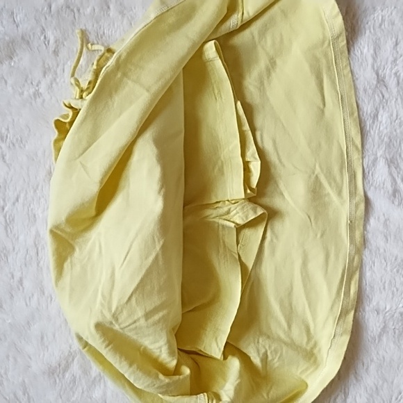 Old Navy 💛 Soft Yellow Skirt Skort Girls' Size Medium - Picture 4 of 4